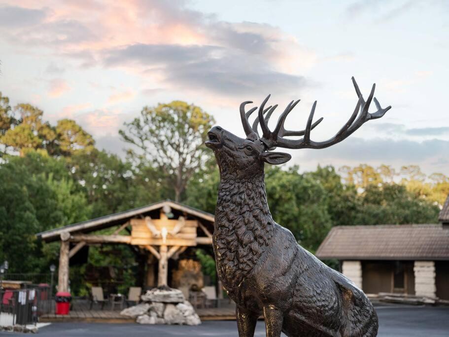 Stonegate Lodge 2 Queen Beds Fast Wifi 50In Tv Salt Water Pool Room # 305 Eureka Springs Eksteriør billede
